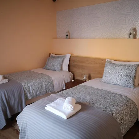 Feather House Hébergement de vacances São Bartolomeu
