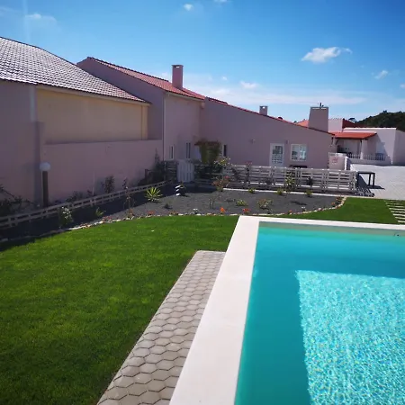 Dom wakacyjny Feather House *