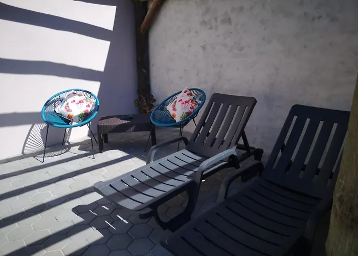 Feather House * São Bartolomeu