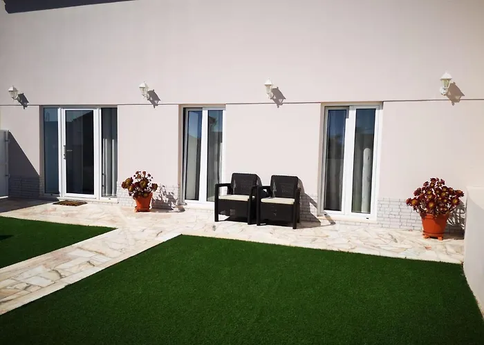 Feather House Дом отдыха